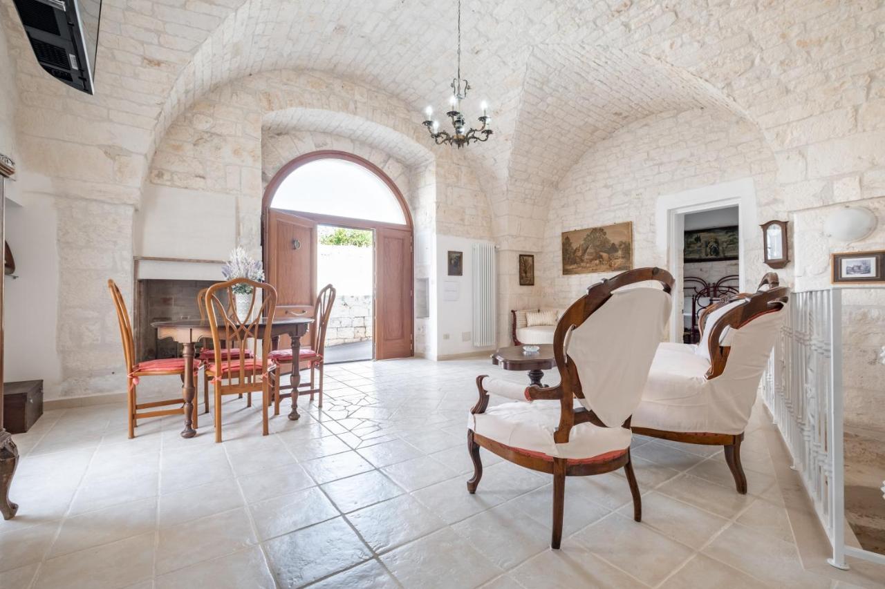 Dimora Lucrezia - Big & Central Apatment With Parking Ostuni Esterno foto