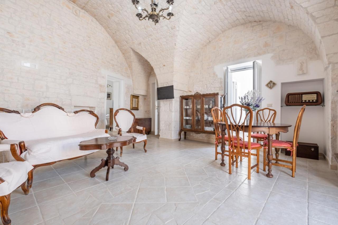 Dimora Lucrezia - Big & Central Apatment With Parking Ostuni Esterno foto
